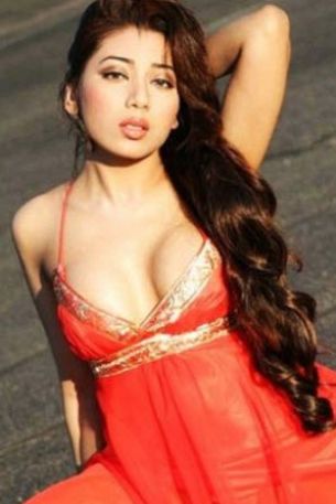 Massages Gujarat: IF YOU WANT IM A SWEET MASSEUSE, DIVORCED WITH SOFT SKIN FOR A MASSAGE