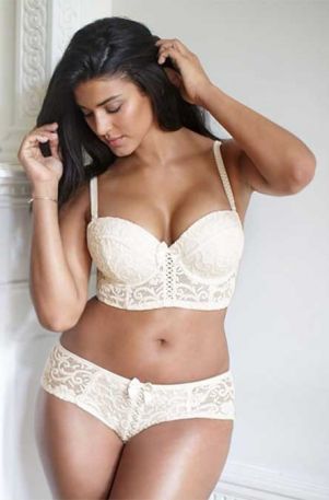 Massages Delhi: HELLO MY LOVES MAJAJEO VERY RICH, BEAUTIFUL WITH PRETTY FEET AVAILABLE FOR YOU